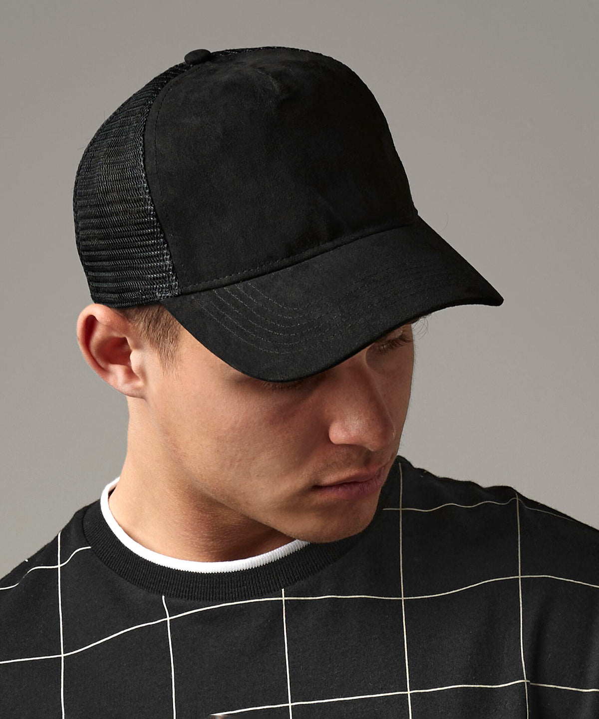 Suede snapback trucker