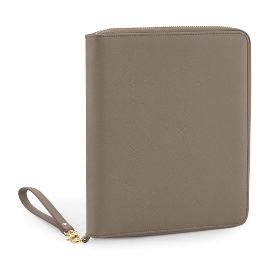 Boutique travel/tech organiser