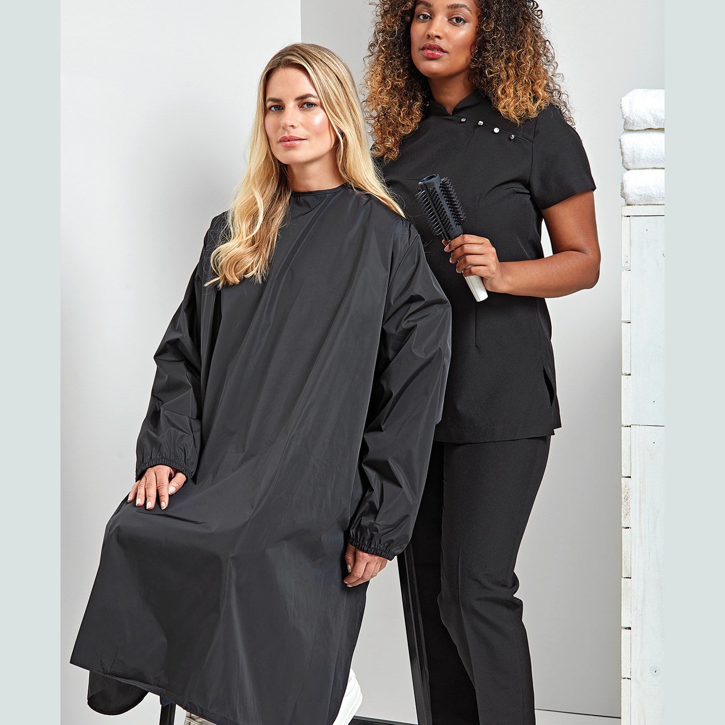 Long sleeve waterproof salon gown