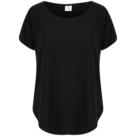 Scoop neck T
