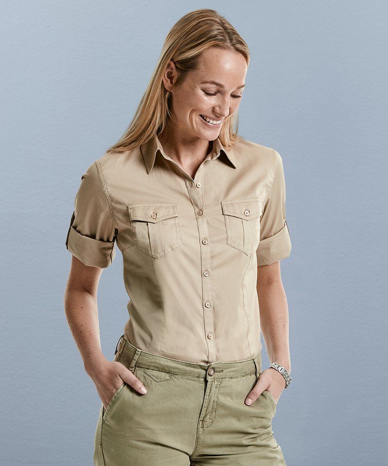 Women's roll-sleeve ¾ sleeve shirt